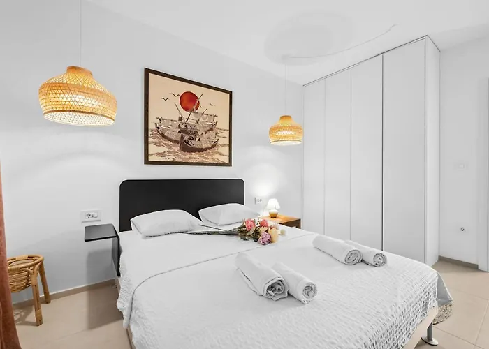 Apartment Sunshine Cres