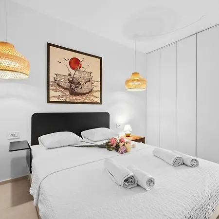 Apartment Sunshine Cres